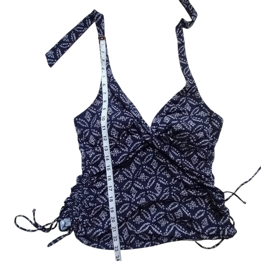 Lands End Twist Front Halter Tankini Top Size 10D Blue Slimming Ruched Padded